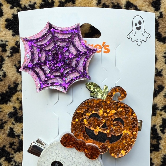 Claire’s Halloween hair clips set (NWT) - Picture 2 of 4